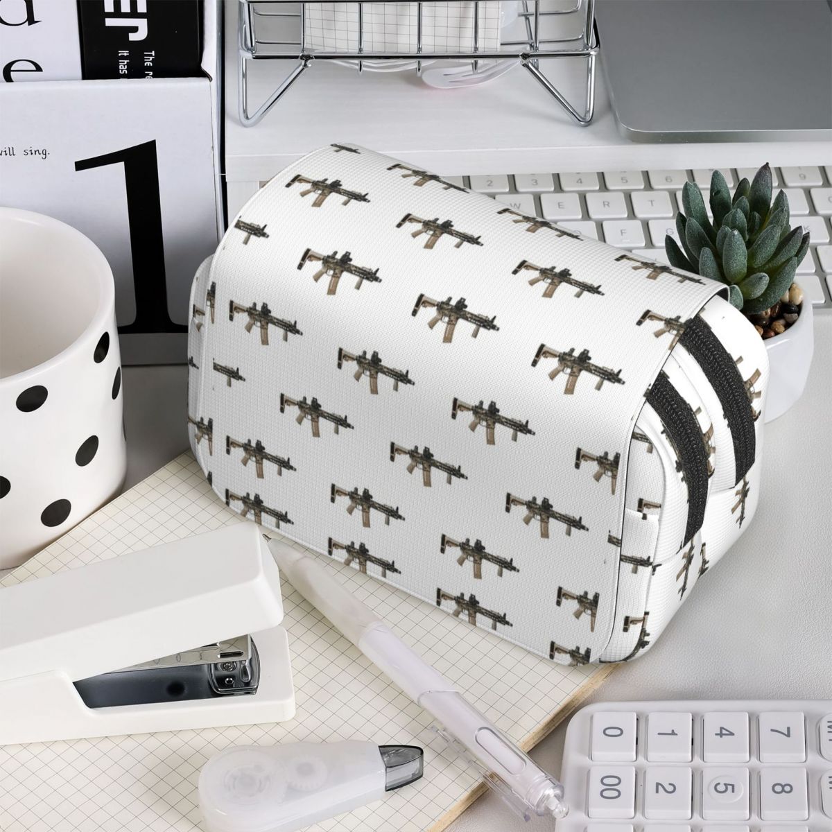 Tan Stationery & Office Supply - Piórnik AR-15 w kolorze khaki, wzór