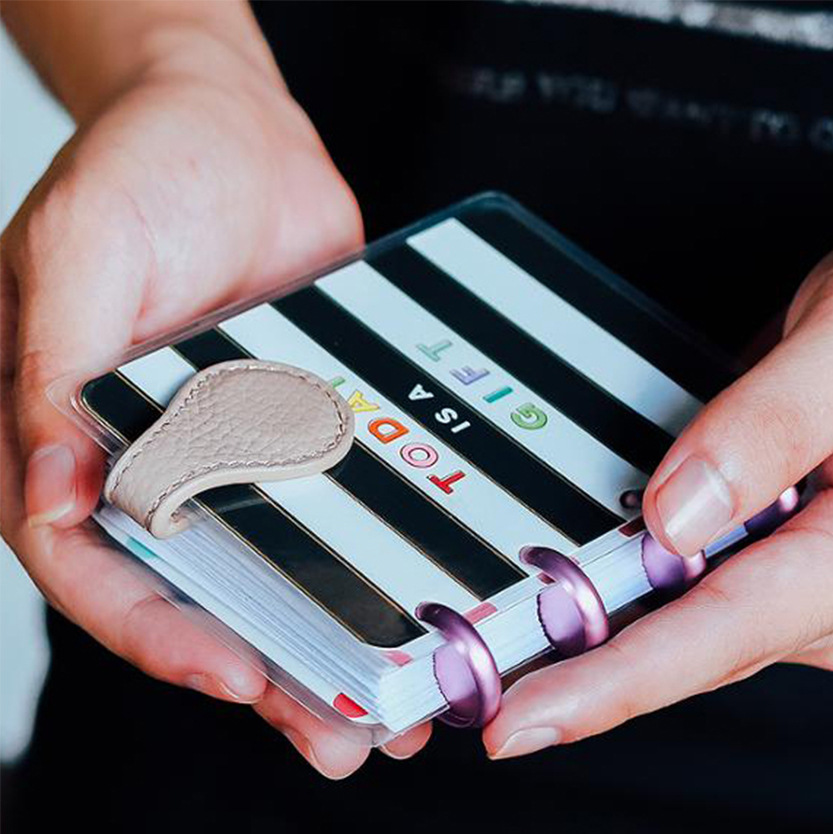 Klips do książek z prawdziwej  – Bookmark Magnetic Clip recenzja i cena